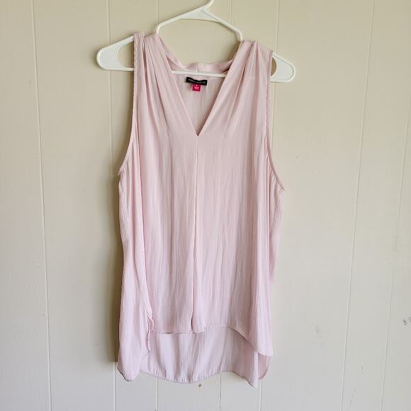 Vince Camuto Light Pink V-Neck Tank Top - Picture 1 of 3